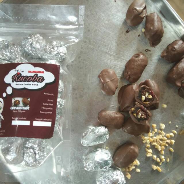 

Kurma coklat