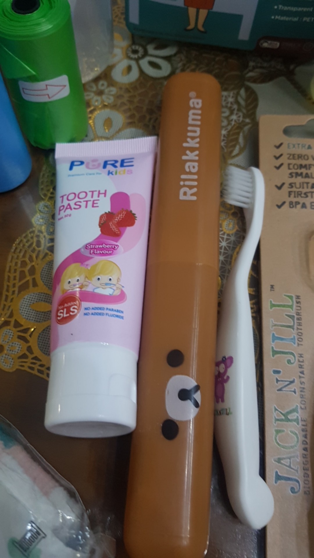 Travelmate Tempat Penyimpanan Sikat Gigi Tutup Si Rila Umah Limited