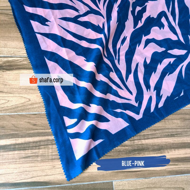 HIJAB SEGI EMPAT VOAL ANIMAL PRINT SERIES