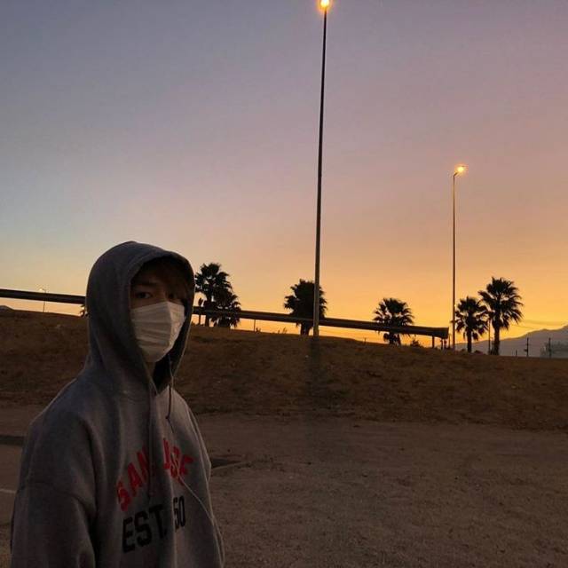 lawrasdfg
