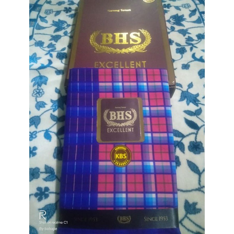 Kain sarung BHS exellent