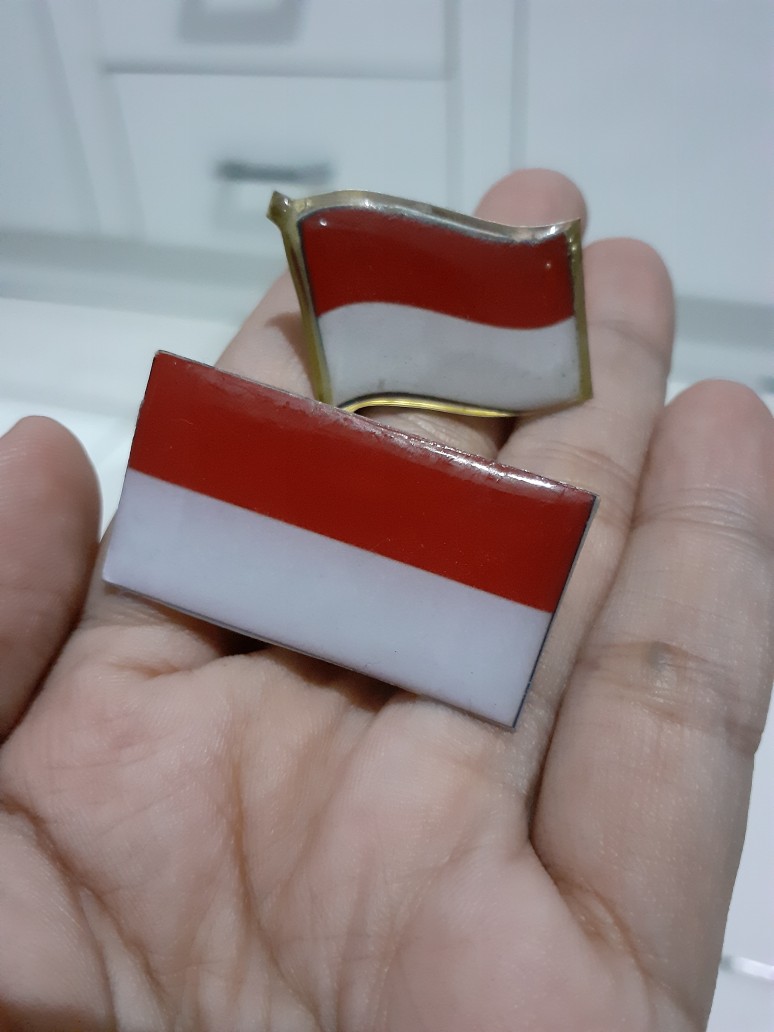Pin Bendera Indonesia Berkibar Pin Bendera Merah Putih Berkibar 2.5cm Kuningan Paku Satuan