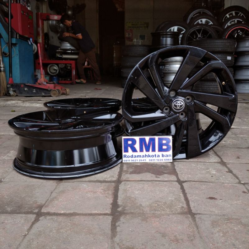 VELG MOBIL BEKAS COPOTAN TOYOTA RAIZE RING 17 VELG ONLY