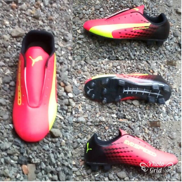 Sepatu bola puma evospeed