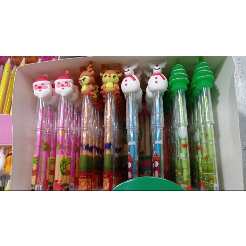 

Pensil Natal / Pensil Bensia Cabut Pasang Motif Christmas / Pensil Nuansa Nat