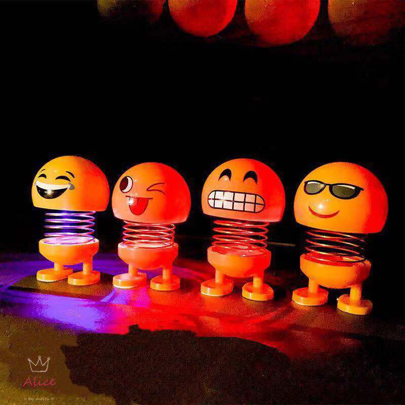 [1KG=40PCS]Boneka Per Goyang Kepala Emoticon LED Spring Shaking Doll Toys Pajangan Mobil Kepala