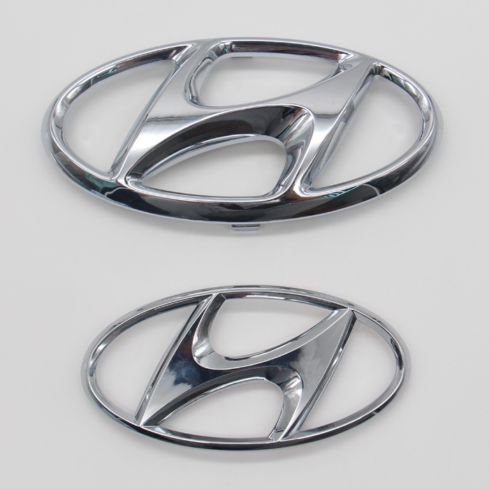 1pc Stiker Emblem Logo HYUNDAI Bahan ABS Untuk Bagasi Depan / Belakang Mobil HYUNDAI