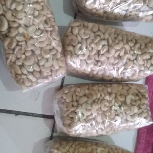 

Kacang mede jumbo