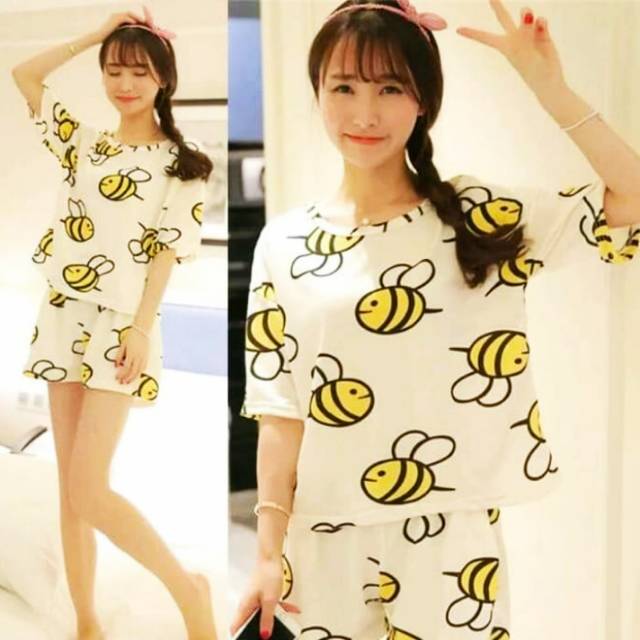 Setelan baju tidur wanita model hotpant celana pendek Setelan baju tidur wanita model hotpant celana pendek