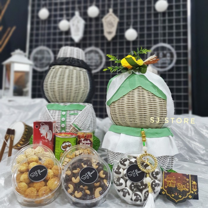 

Paket box hampers lebaran kue kering toples murah 35