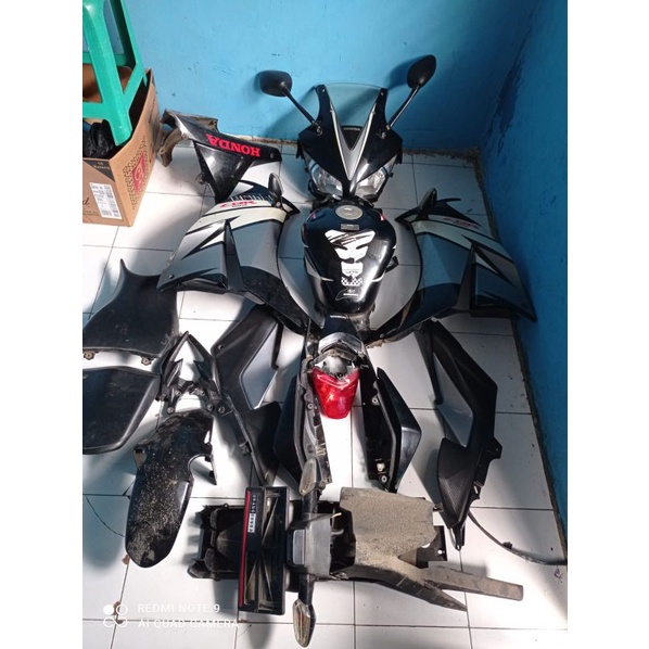 body full set cbr150 k45a cbr lokal