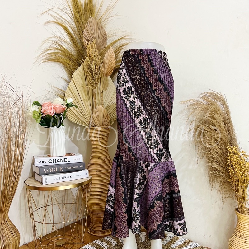 Rok Batik Plisket Duyung-Lovata Lilac