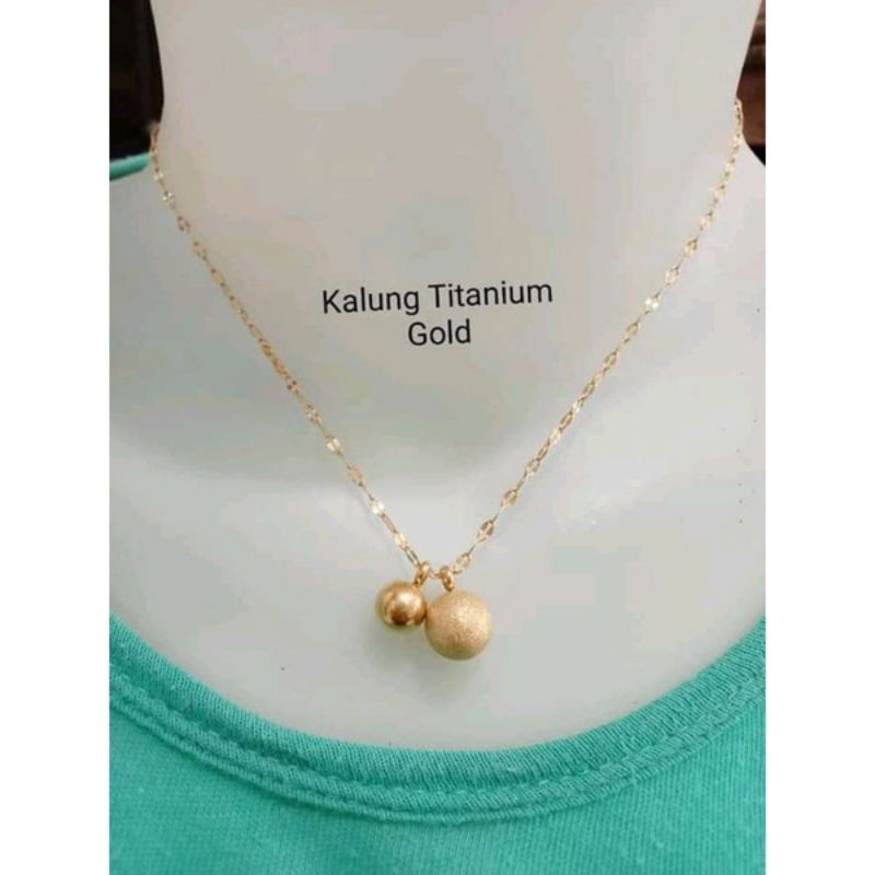 KALUNG BOLA GOLD TITANIUM