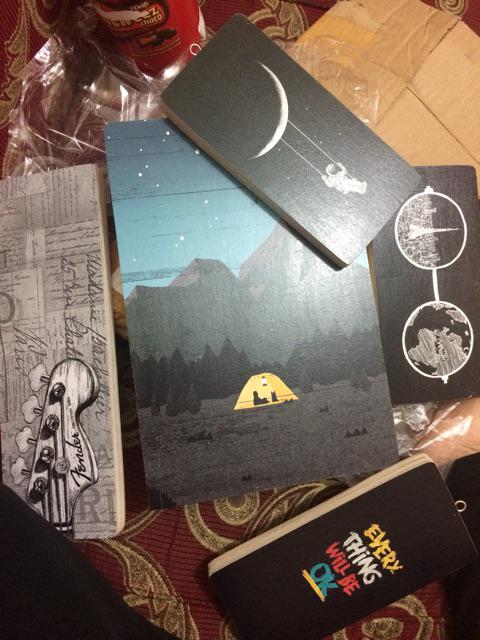 Walldecor Hiasan Dinding Bass Fender Poster Kayu Vintage  Ukuran  10x30cm