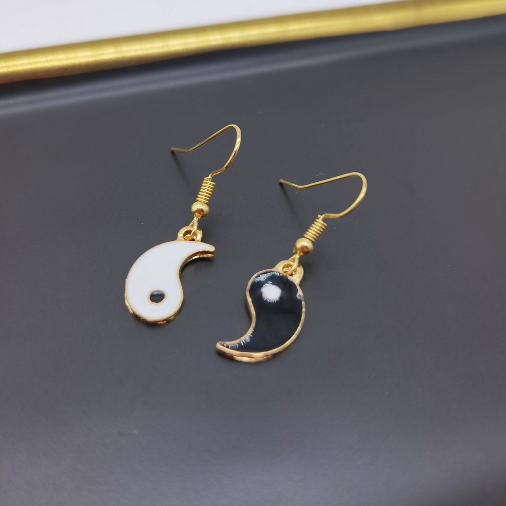 Anting Kait Desain Simbol Philosophy Yin Yang Life Balance Gaya Retro Klasik Untuk Wanita