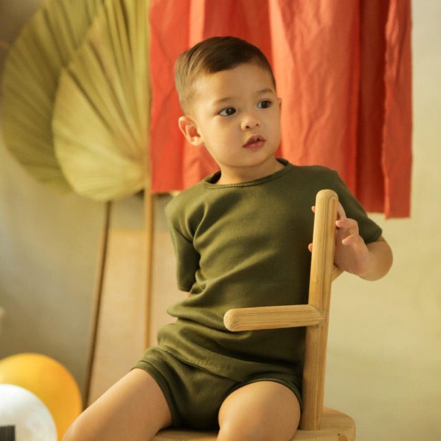 NOA BY MAHIKA KIDS/KAOS SET ANAK/KAOS SET MAHIKA KIDS/ATASAN UNISEX/ATASAN MAHIKA KIDS/KAOS ANAK DEN