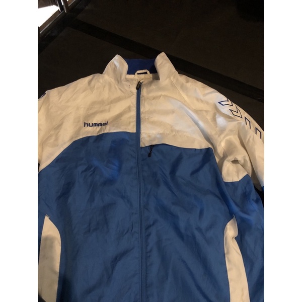 jaket parasut hummel