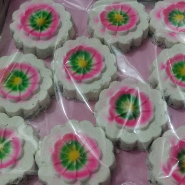 Kue bulan putu isi wijen 10 bh.