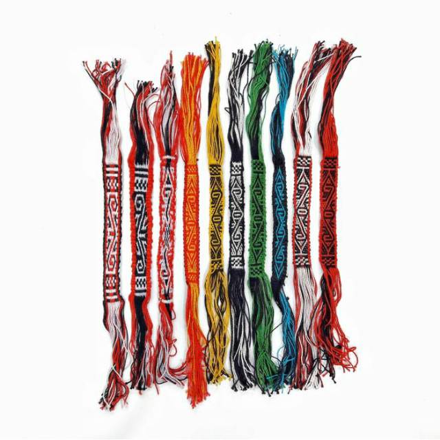 Gelang sortali khas batak