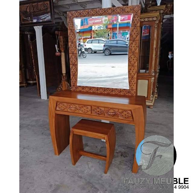 Meja Rias Lengkung Minimalis,Tolet Minimalis Jepara