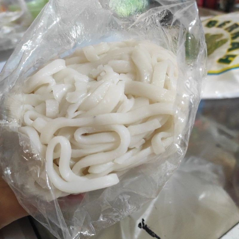 

Mi Kuetiaw / Kwetiau basah mentah 1 kg