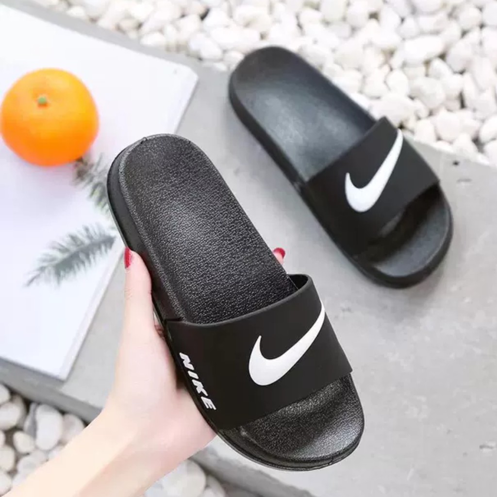 nikes sandals