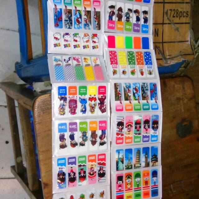 

Pembatas Buku Bahan Plastik Motif Mix Karakter / Stick Note Karakter