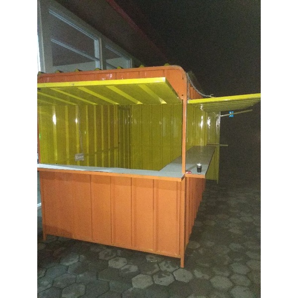 

warung booth cafe semi container ukuran 2x3x210:9.500.000
