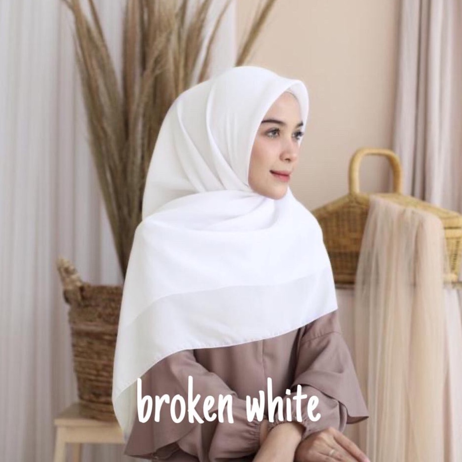 【PREMIUM】✅SEGI EMPAT BELLA BROKEN WHITE/ PUTIH TULANG /HIJAB BELLA SQUARE/HIJAB SYAR'I/HIJAB BESTSEL