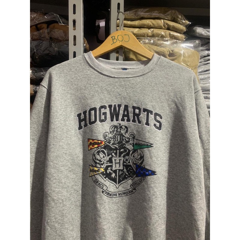 (COD) SALE!!! 9.9 Crewneck Sweatshirt Pria Wanita HnM Hogwarts The Beatles Abu Grey Jaket Unisex Cowok Cewek Full Tag