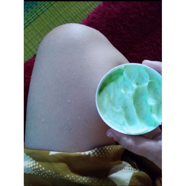 PEMUTIH /PENGHILANG DAKI BODY SCRUB GREENTEA DOUBLE WHITENING 220ml