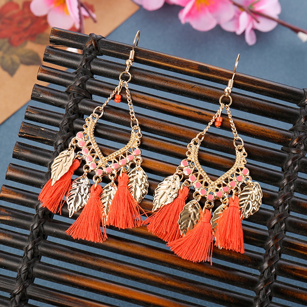 Hu Hu Hu Hu Hu Alat Bantu Pasang Kacamata♡ 1 Pasang Anting Kait Gantung Desain Daun Rumbai Gaya Vintage Tahan Lama Untuk Wanita