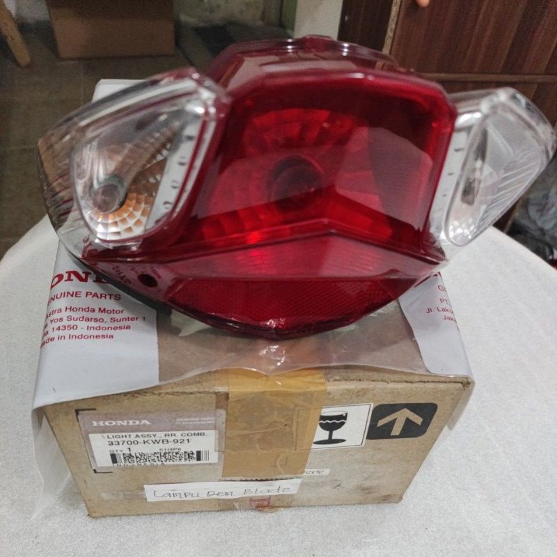 lampu stop belakang stoplamp Assy Honda  Blade 110 original 33700-KWB-921 Distributor Sparepart RPMs