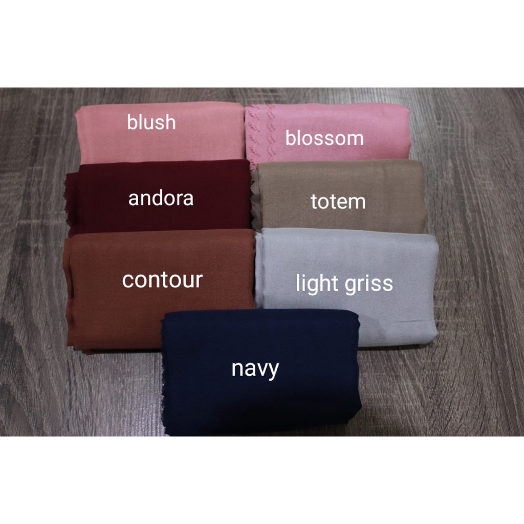 KERUDUNG POLOS,HIJAB SEGIEMPAT,HIJAB 120X120,VOAL ULTRAFINE,JILBAB GROSIR.