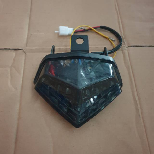 Lampu belakang led vixion nvl variasi