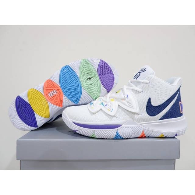 Sepatu Basket Kyrie 5 Have a Nike Day