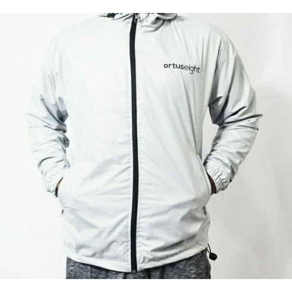  946 JAKET  PARASUT ORTUSEIGHT  OLAHRAGA RUNNING BOLA KEREN 