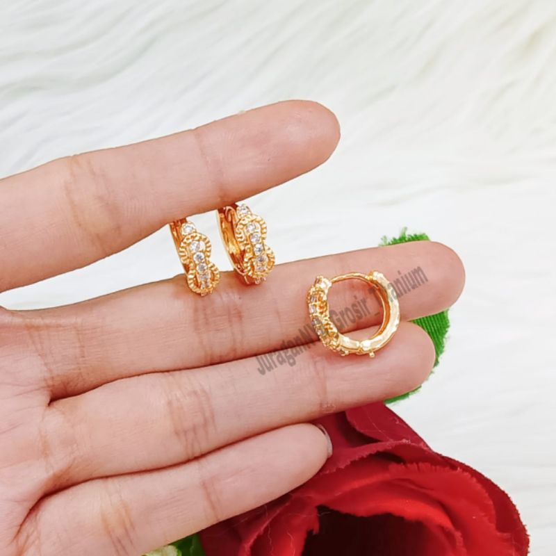 Anting Titanium Jepit Dewasa Full Mata Lucu Imut Anti Karat