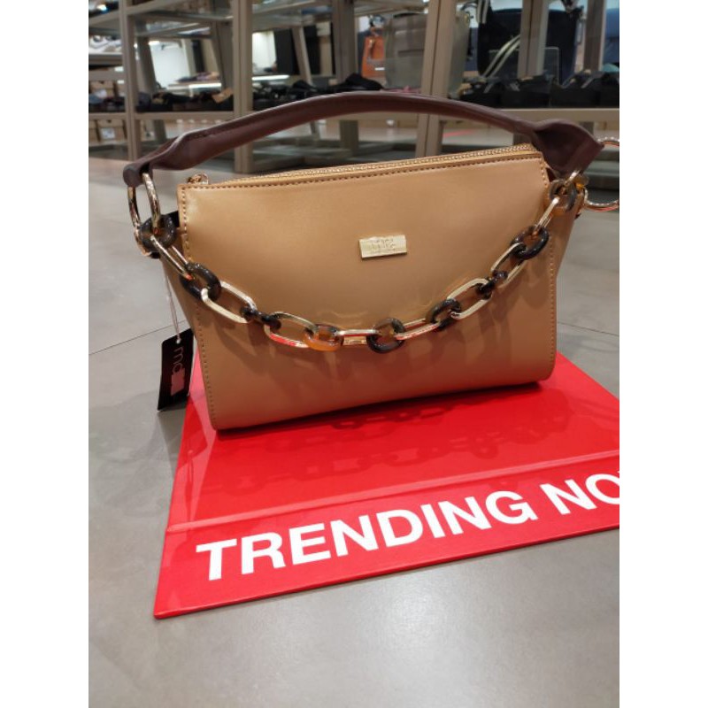 Tas cewek marie claire