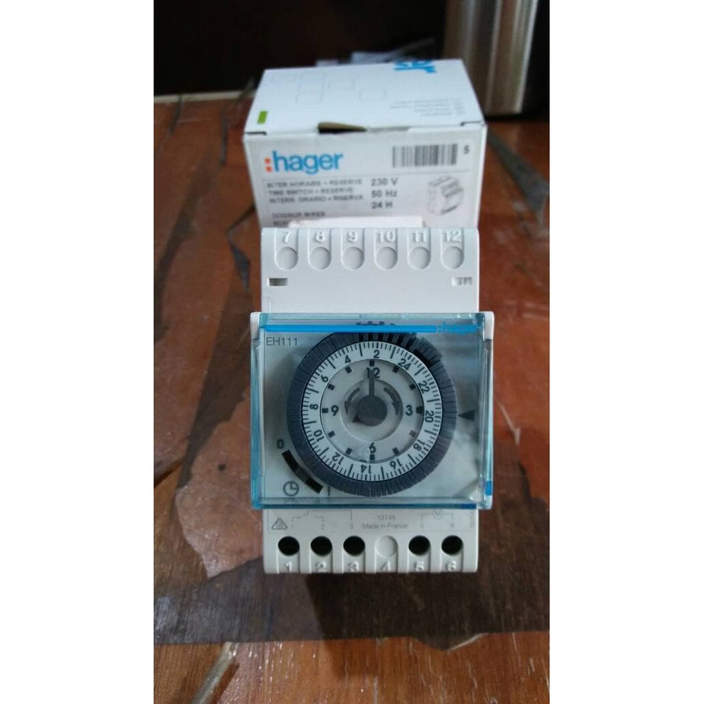 Timer Hager EH111