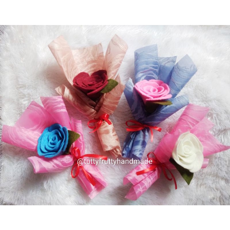 Buket mini flanel roses bunga mawar artificial hadiah wisuda