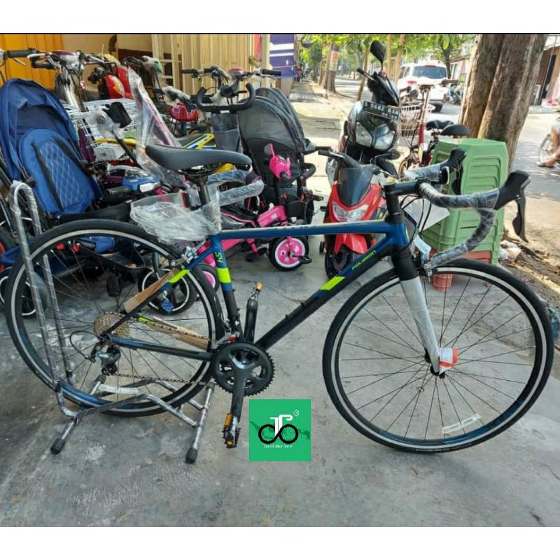 Sepeda balap 700c (Road bike) Polygon Strattos S4 TERBARU