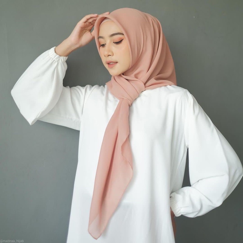 BELLA SQUARE HIJAB SEGIEMPAT &quot;PART 1&quot; ( Bahan Polycatton Premium )