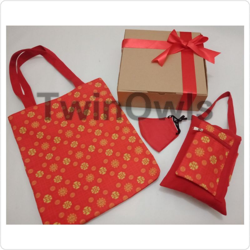 

tas souvenir Imlek + pouch tisu + masker merah / hampers kit Imlek / kado Imlek / hadiah imlek