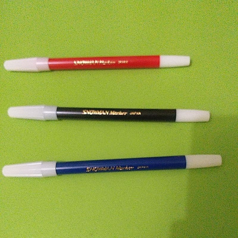 

Spidol Snowman Kecil warna Hitam, Merah, Biru/1 pcs