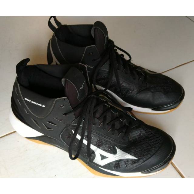 sepatu mizuno second