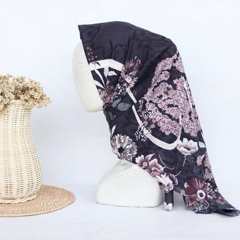Katalog 2 VOAL MOTIF / HIJAB MOTIF SEGIEMPAT-8
