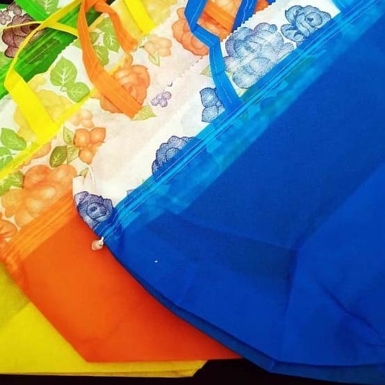 

TAS KANTONG SERUT 20X20 CM - 20 X 20 CM - TAS KAIN SERUT - ISI 12PCS