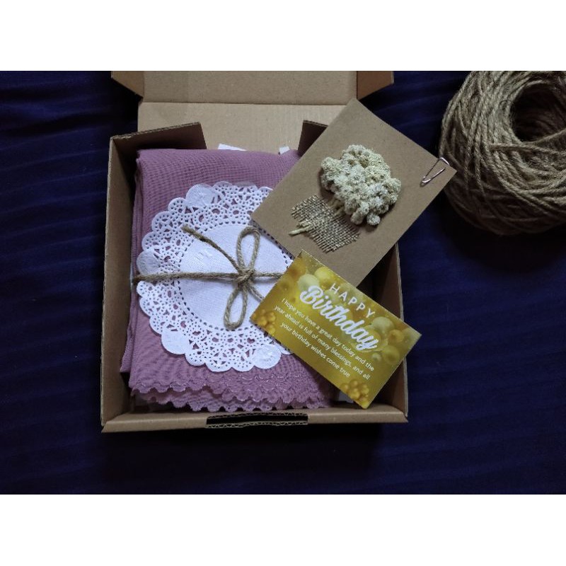 

HAMPERS JILBAB / SOUVENIR / KOTAK KADO / HADIAH