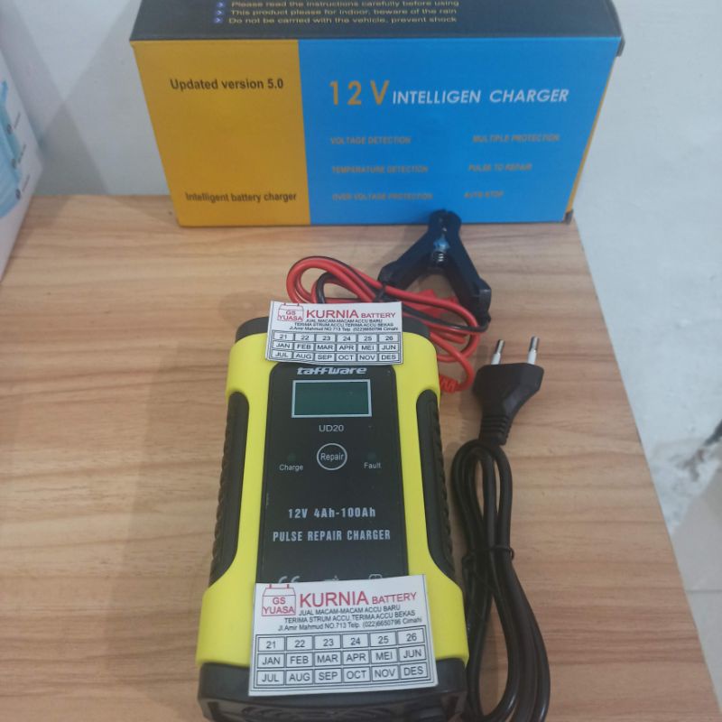 Charger Aki Mobil dan Motor 12V 6A